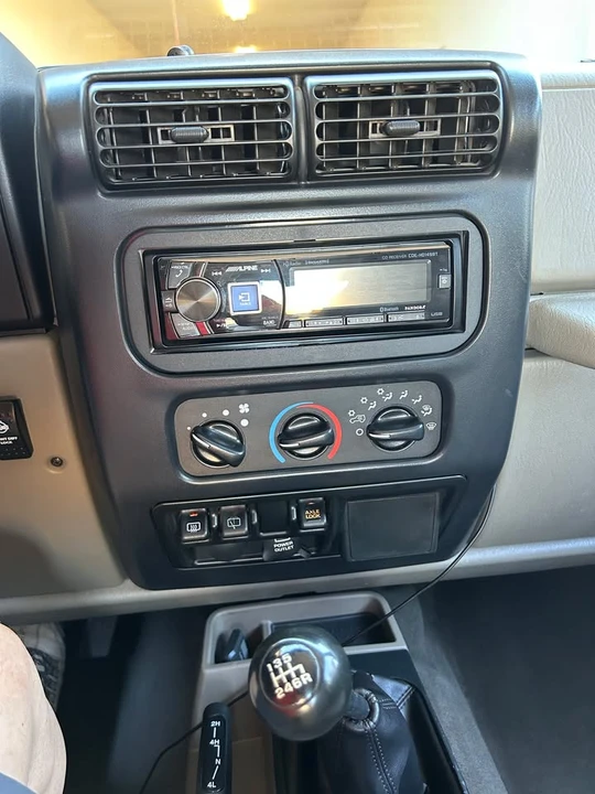 2005 Jeep TJ Wrangler - Image 17 of 20
