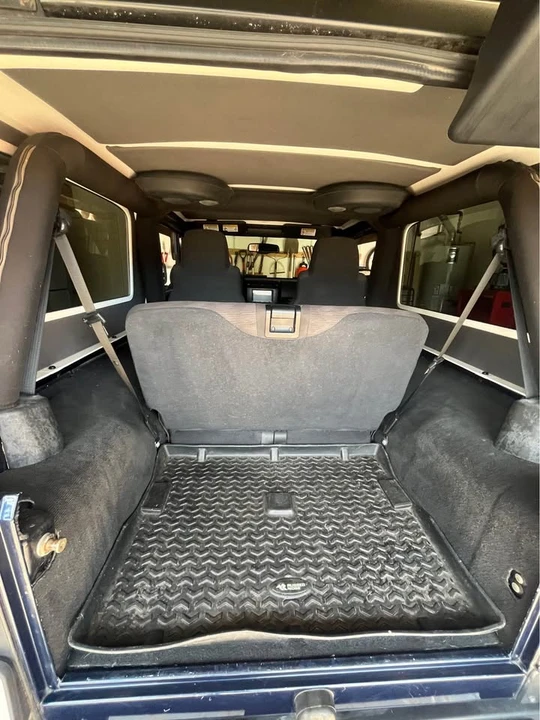 2005 Jeep TJ Wrangler - Image 17 of 18