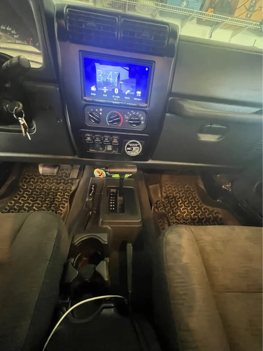 2005 Jeep TJ Wrangler - Image 10 of 18