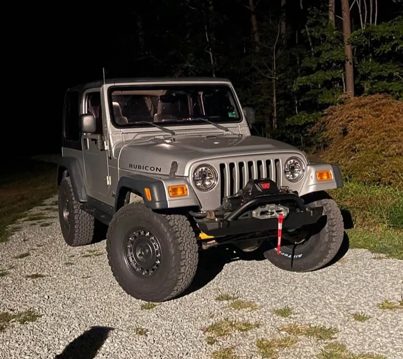2005 Jeep TJ Wrangler - Image 10 of 11