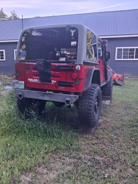 2005 Jeep TJ Wrangler - Image 9 of 13