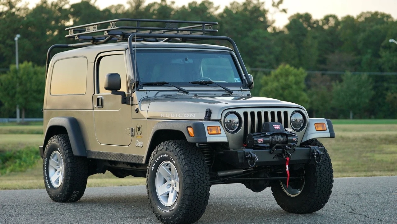2005 Jeep TJ Wrangler - Image 16 of 17