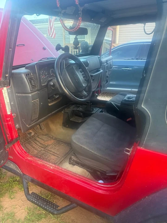 2005 Jeep TJ Wrangler - Image 2 of 7