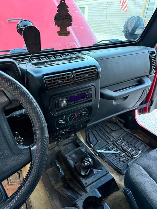 2005 Jeep TJ Wrangler - Image 4 of 7