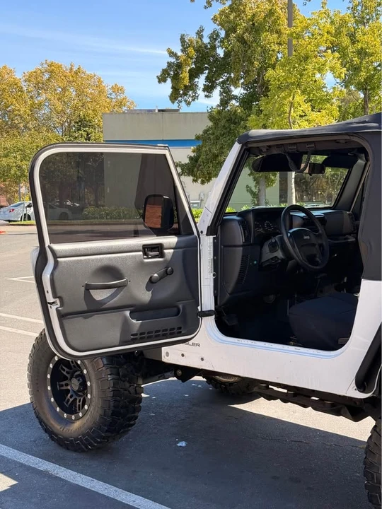 2005 Jeep TJ Wrangler - Image 5 of 11