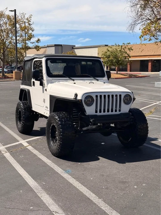 2005 Jeep TJ Wrangler - Image 2 of 11