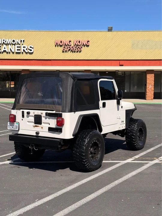 2005 Jeep TJ Wrangler - Image 3 of 11
