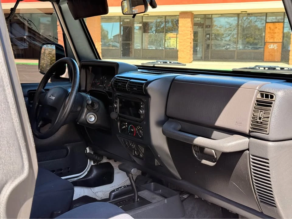 2005 Jeep TJ Wrangler - Image 9 of 11