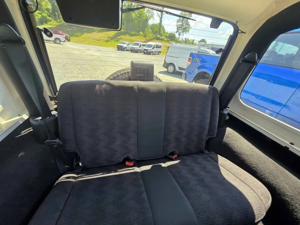 2005 Jeep TJ Wrangler - Image 11 of 16