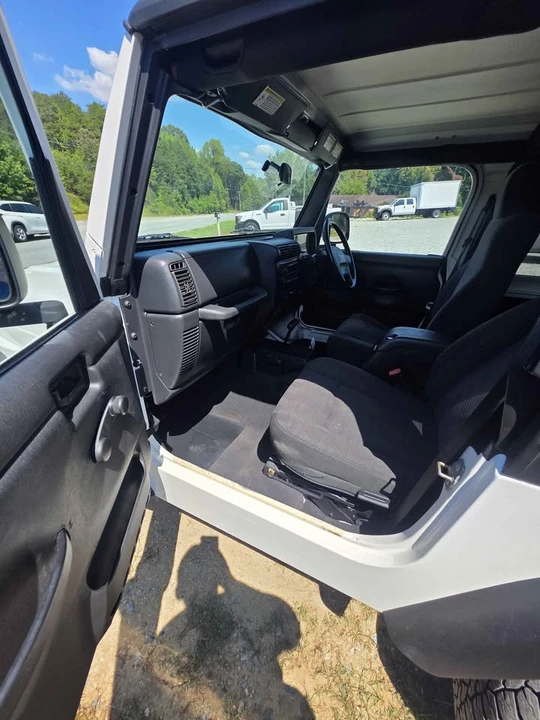 2005 Jeep TJ Wrangler - Image 14 of 16