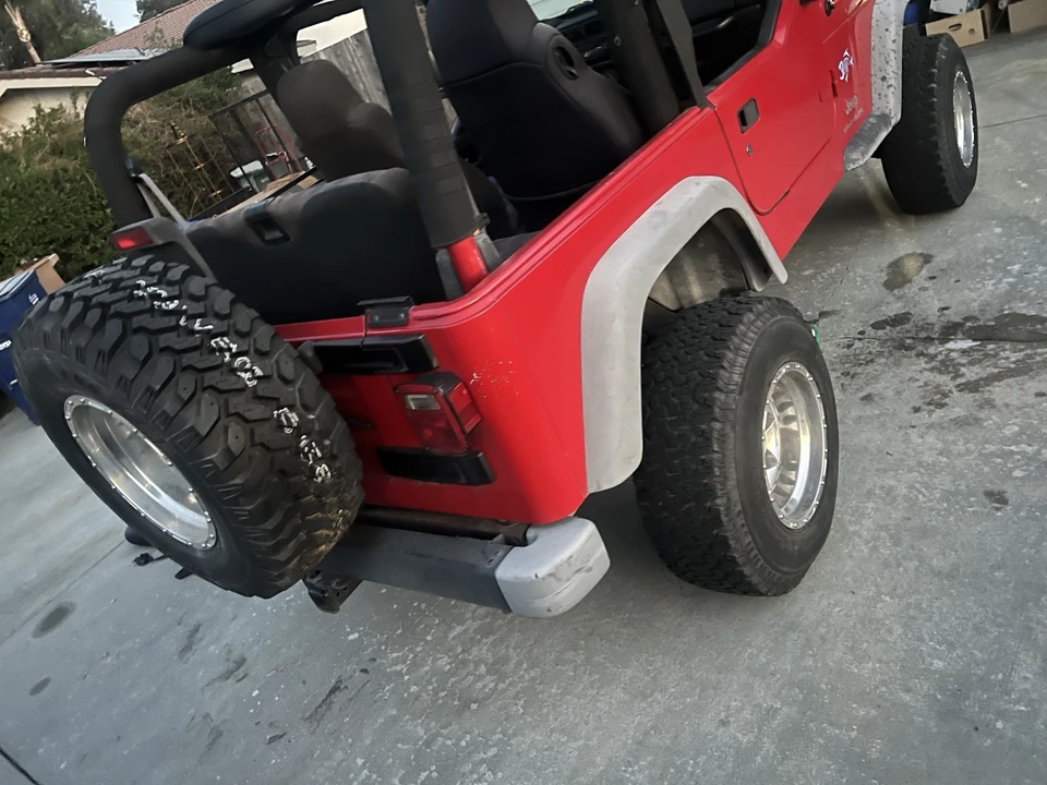 2005 Jeep TJ Wrangler - Image 2 of 11
