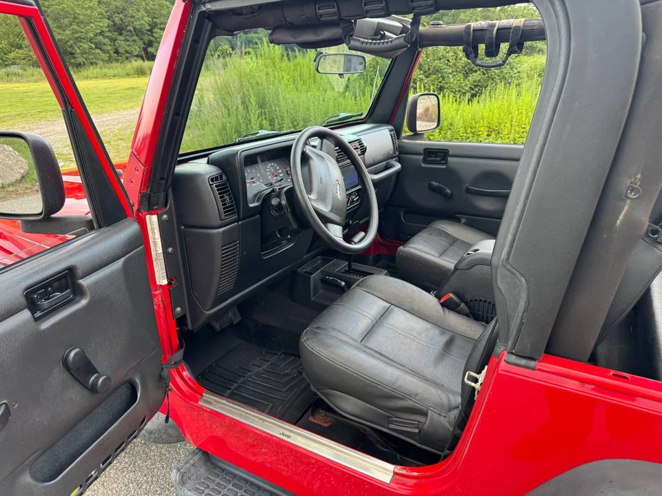 2005 Jeep TJ Wrangler - Image 11 of 16