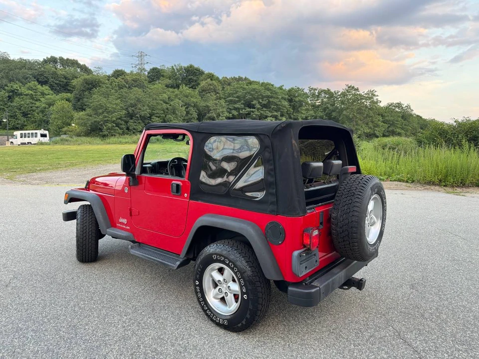 2005 Jeep TJ Wrangler - Image 9 of 16