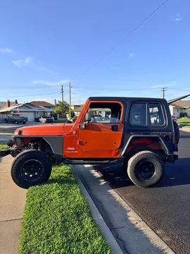 2005 Jeep Wrangler SE Sport Utility 2D