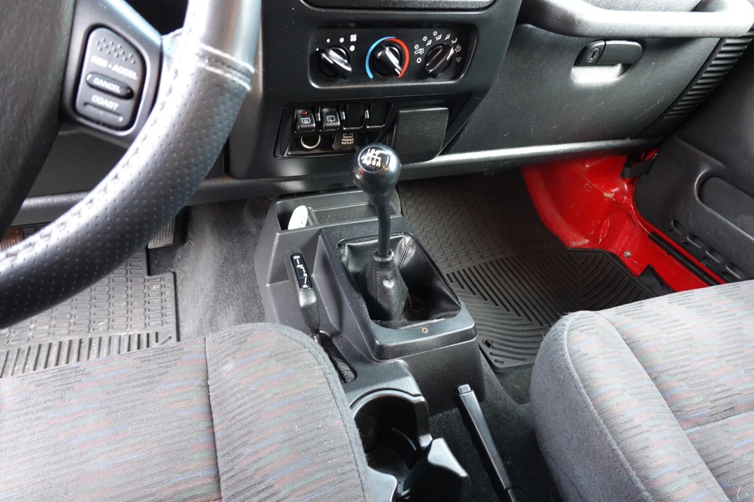 2005 Jeep TJ Wrangler - Image 18 of 21