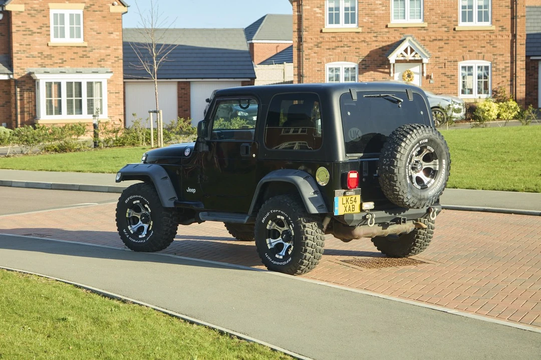 2005 Jeep TJ Wrangler - Image 2 of 30
