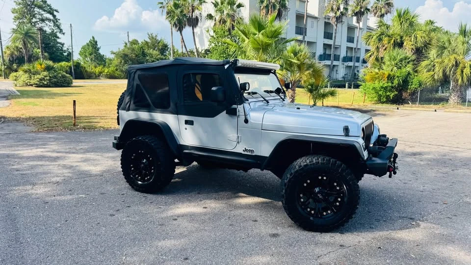 2005 Jeep TJ Wrangler - Image 2 of 5