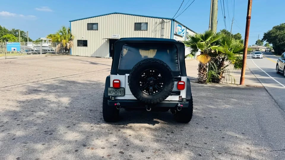 2005 Jeep TJ Wrangler - Image 4 of 5