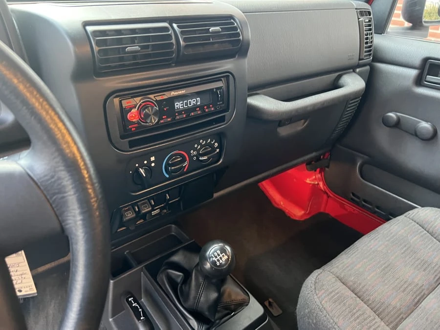 2005 Jeep TJ Wrangler - Image 6 of 10