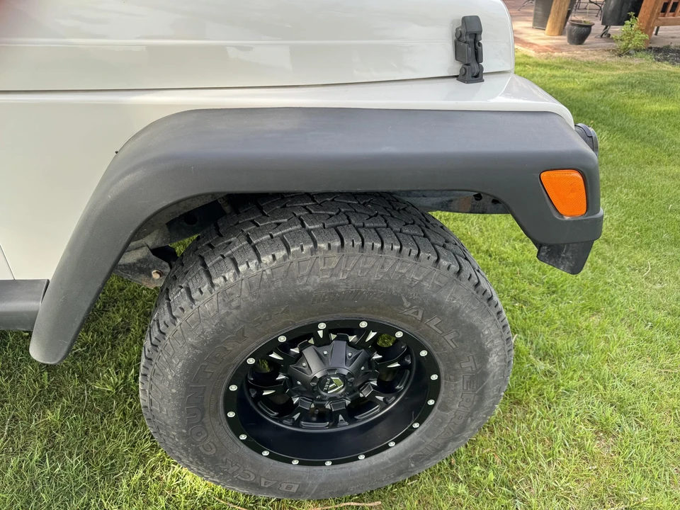 2005 Jeep TJ Wrangler - Image 26 of 31