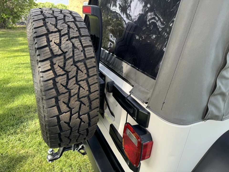 2005 Jeep TJ Wrangler - Image 23 of 31