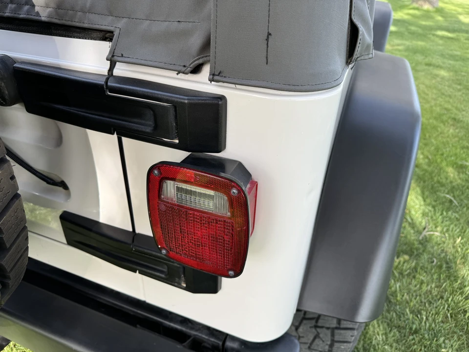 2005 Jeep TJ Wrangler - Image 24 of 31