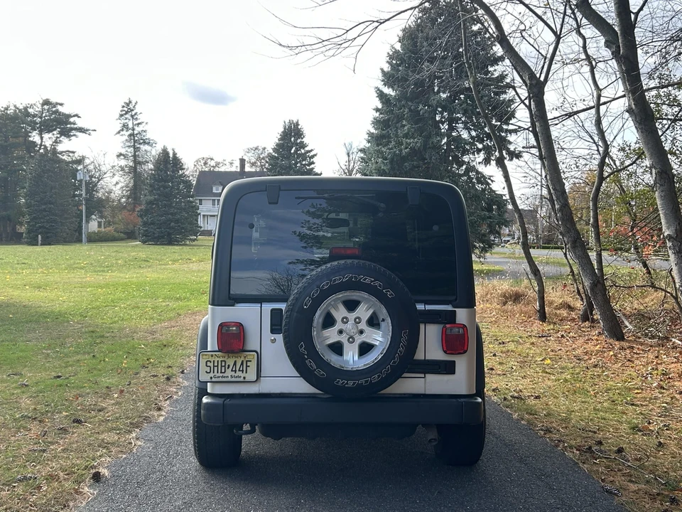 2005 Jeep TJ Wrangler - Image 24 of 31