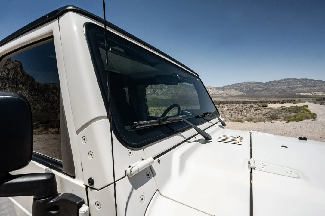 2005 Jeep TJ Wrangler - Image 19 of 31
