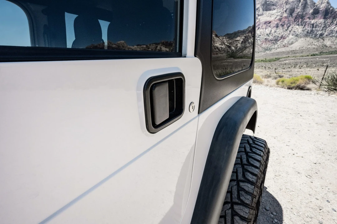 2005 Jeep TJ Wrangler - Image 29 of 31