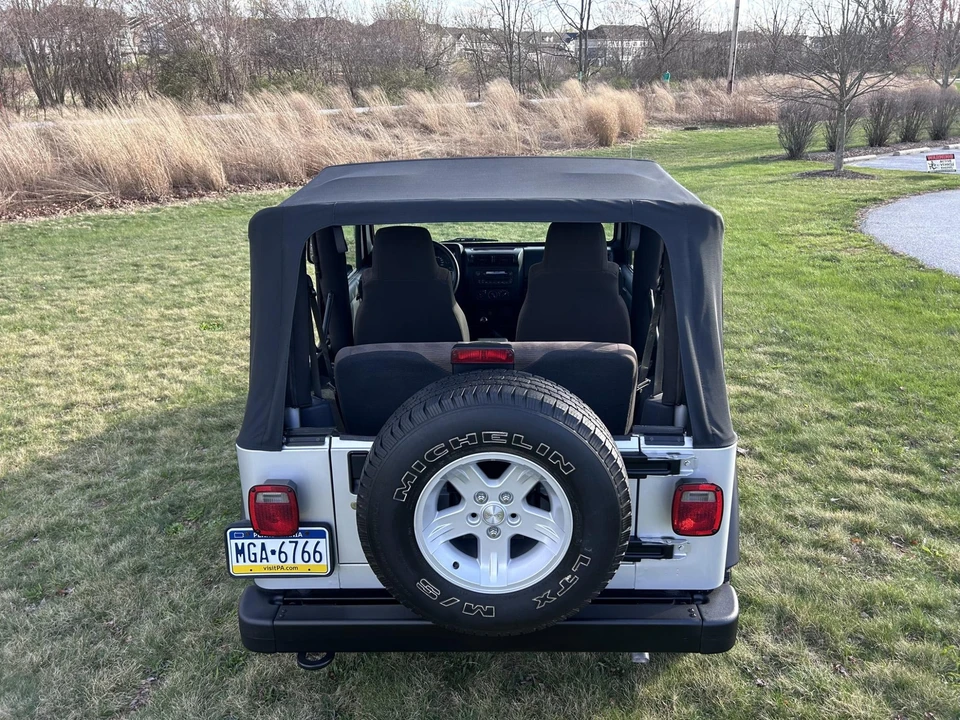 2005 Jeep TJ Wrangler - Image 12 of 31