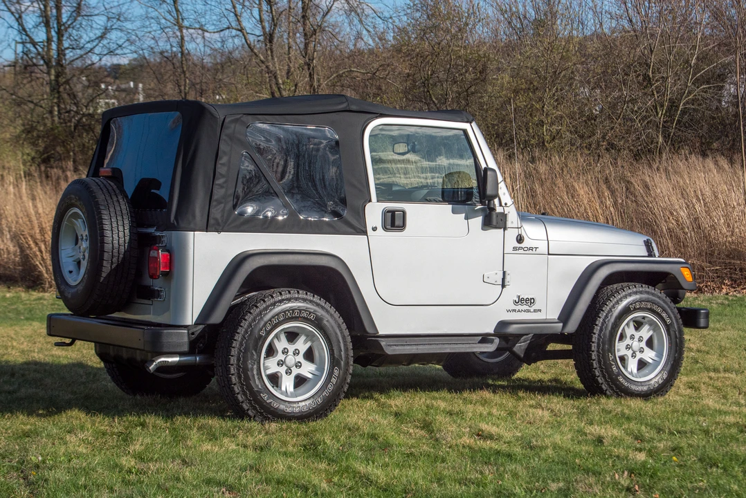 2005 Jeep TJ Wrangler - Image 17 of 31
