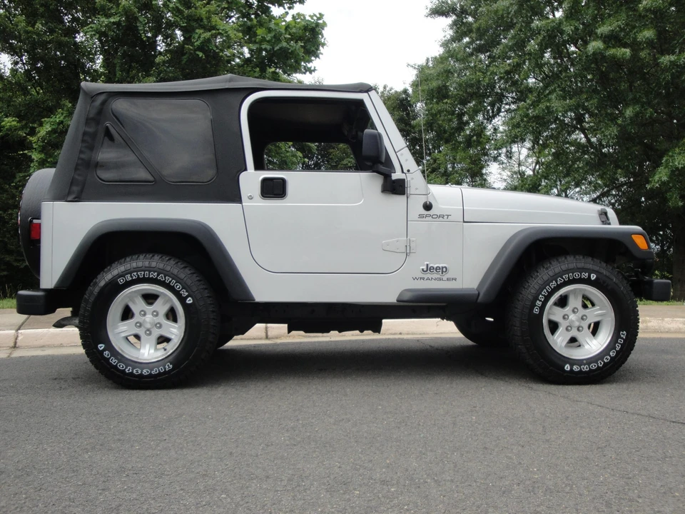 2005 Jeep TJ Wrangler - Image 28 of 31