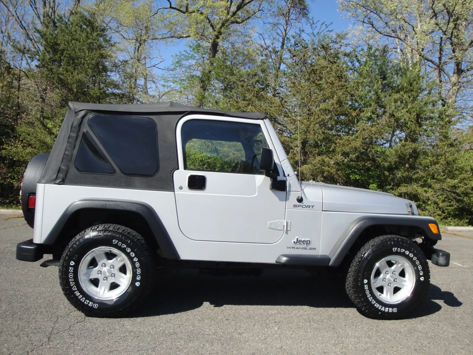 2005 Jeep TJ Wrangler - Image 29 of 31