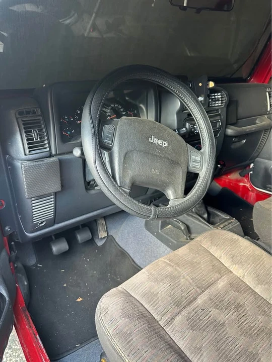 2005 Jeep TJ Wrangler - Image 3 of 4