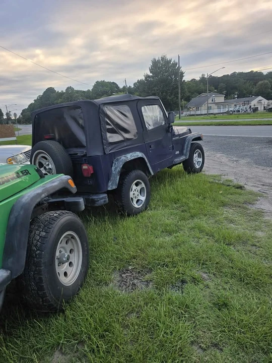 2005 Jeep TJ Wrangler - Image 6 of 13