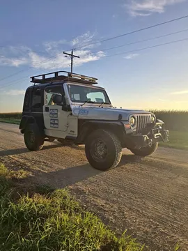 2005 Jeep Wrangler Sport SUV 2D