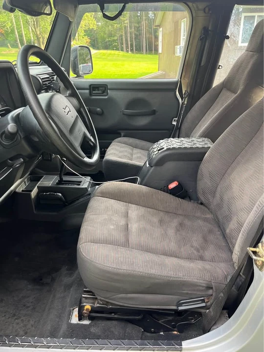 2005 Jeep TJ Wrangler - Image 4 of 10