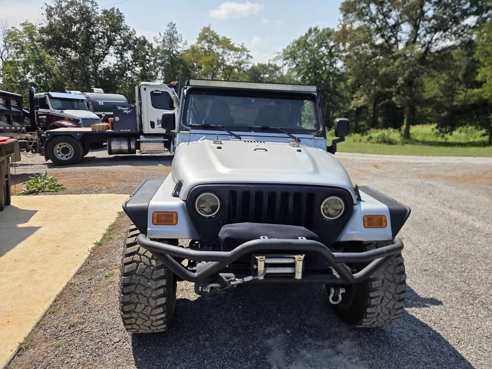 2005 Jeep TJ Wrangler - Image 2 of 6