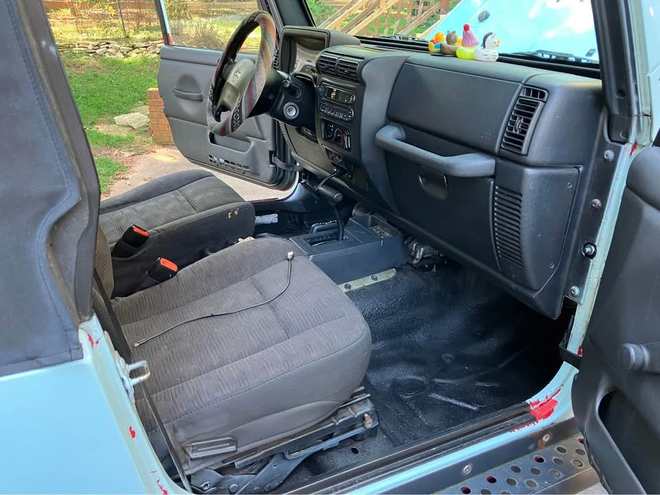 2005 Jeep TJ Wrangler - Image 11 of 16