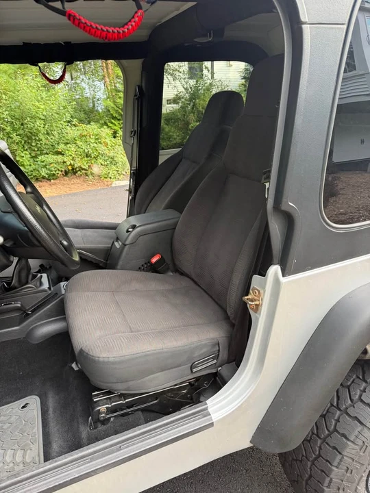 2005 Jeep TJ Wrangler - Image 6 of 7