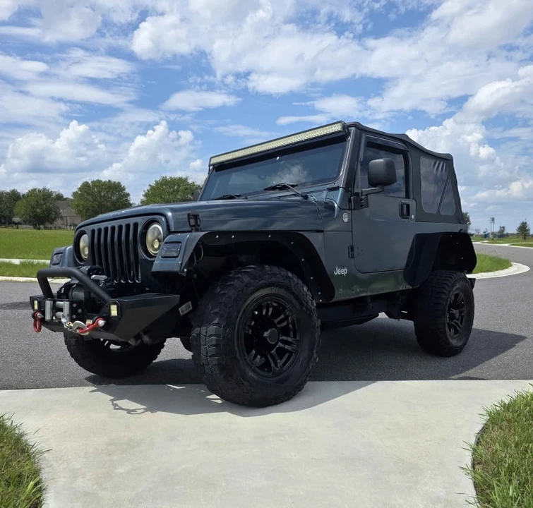2005 Jeep TJ Wrangler - Image 2 of 12