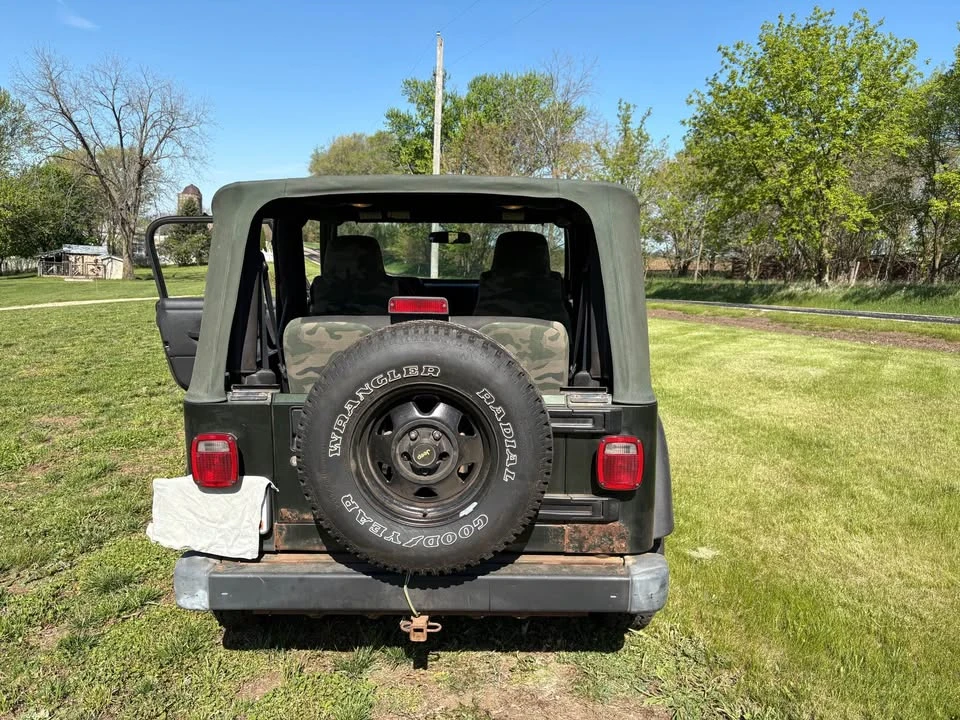 2005 Jeep TJ Wrangler - Image 5 of 6