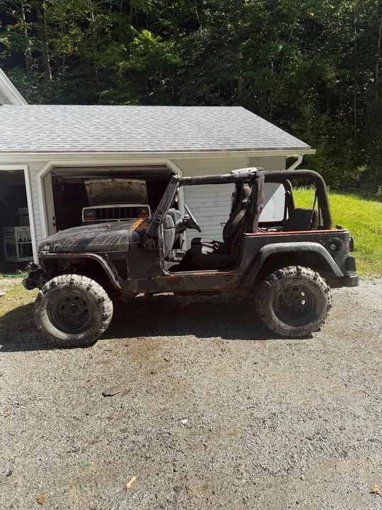 2005 Jeep TJ Wrangler - Image 3 of 13