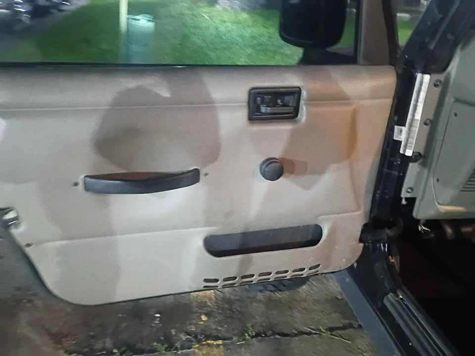 2005 Jeep TJ Wrangler - Image 17 of 20