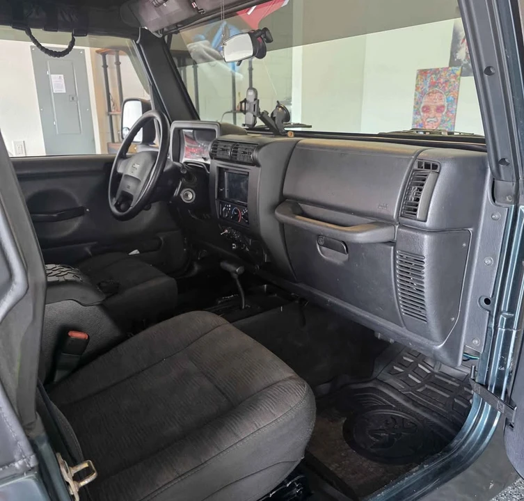 2005 Jeep TJ Wrangler - Image 11 of 16