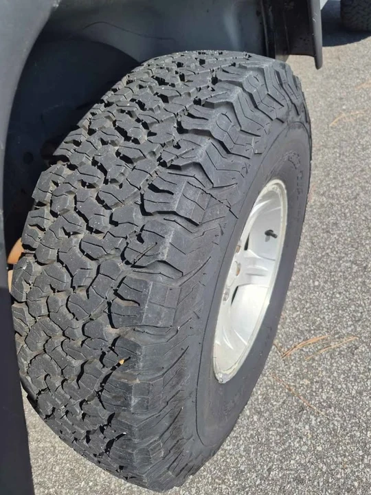 2005 Jeep TJ Wrangler - Image 9 of 14