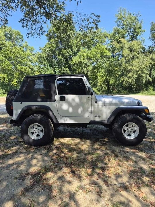 2005 Jeep TJ Wrangler - Image 2 of 14