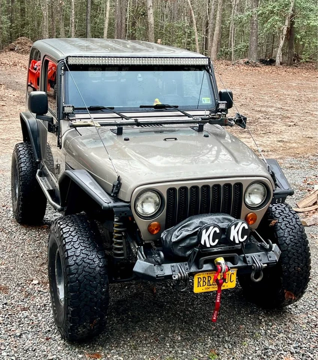 2005 Jeep TJ Wrangler - Image 2 of 4