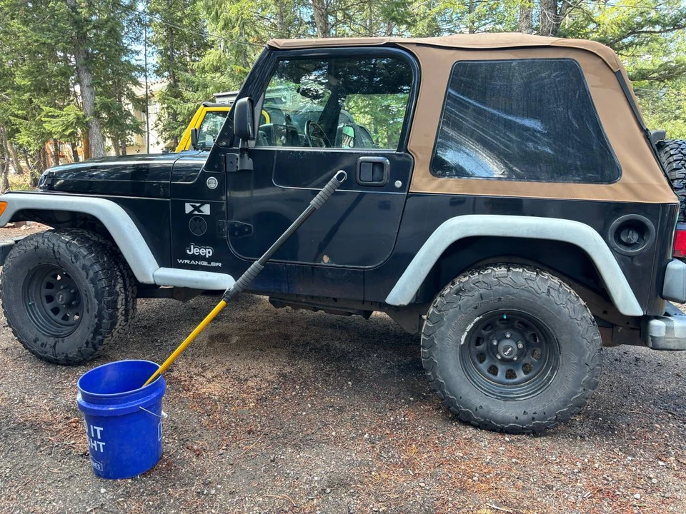 2005 Jeep TJ Wrangler - Image 2 of 10