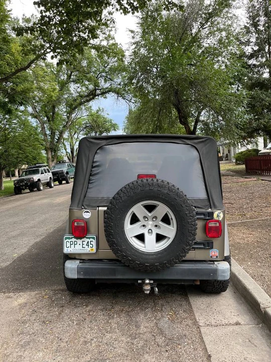 2005 Jeep TJ Wrangler - Image 3 of 4